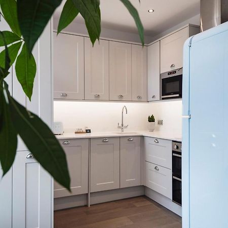Modern And Bright Highgate Gem Apartment London Bagian luar foto