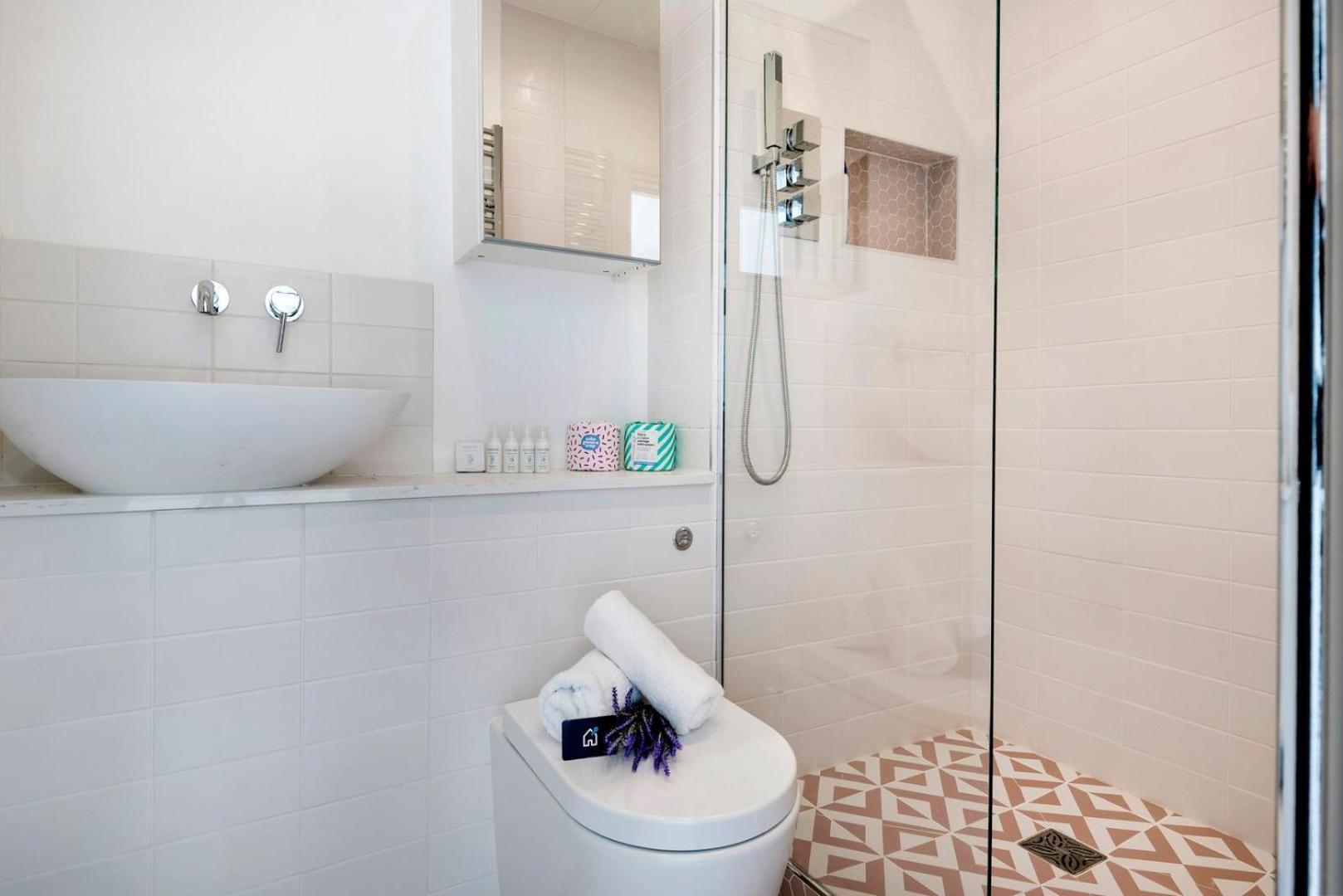 Modern And Bright Highgate Gem Apartment London Bagian luar foto